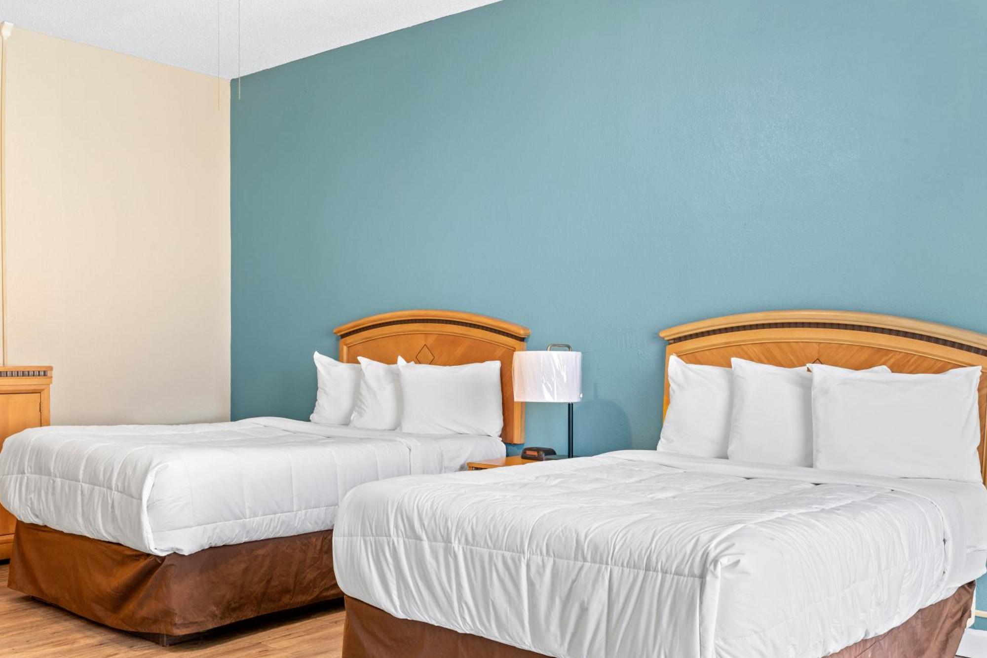 Ocean Crest Inn And Suites Миртл-Бич Номер фото